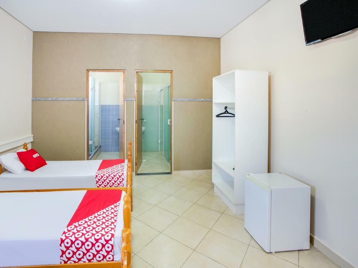 Oyo Hotel Dayse Santana de Parnaíba Extérieur photo
